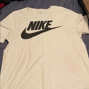 Nike T Shirt